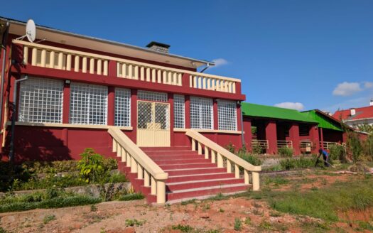 À louer: Villa avec 6 chambres située à Ivandry